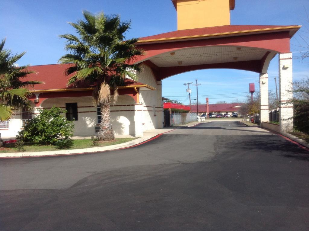 سان أنطونيو Luxury Inn And Suites Seaworld المظهر الخارجي الصورة