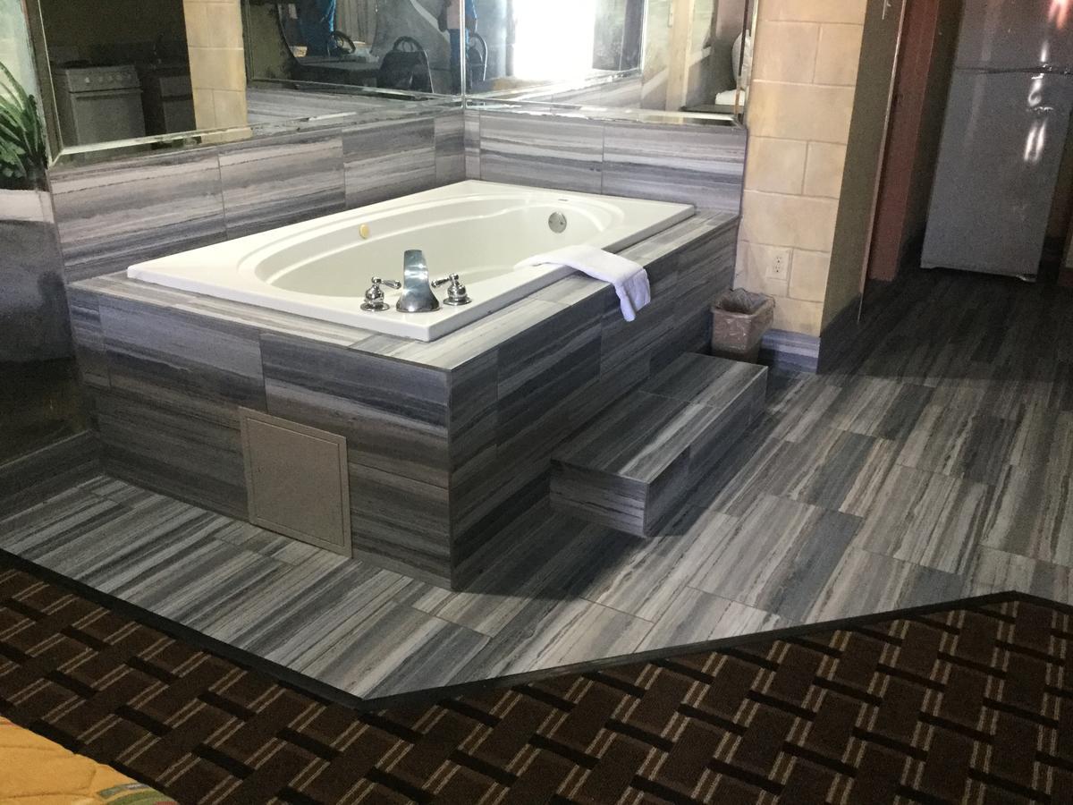 سان أنطونيو Luxury Inn And Suites Seaworld المظهر الخارجي الصورة
